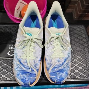 Hoka Clifton 8 size 8 5